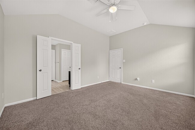 Building Photo - 2122 Artic Loon Dr