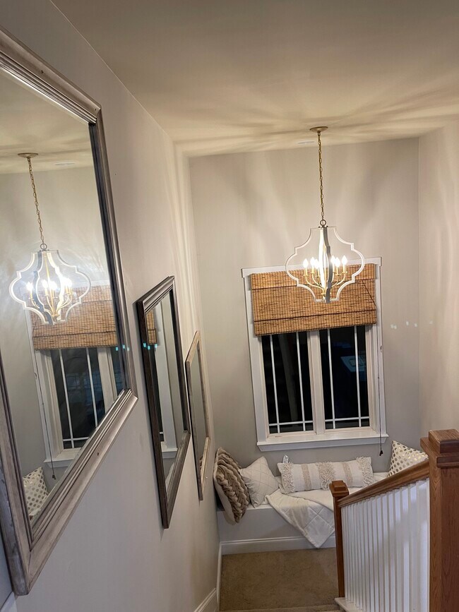 Building Photo - 1423 Kilchis Falls Way