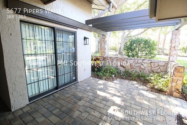 Building Photo - 5677 Pipers Waite