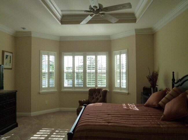 Building Photo - 2525 Vicara Court