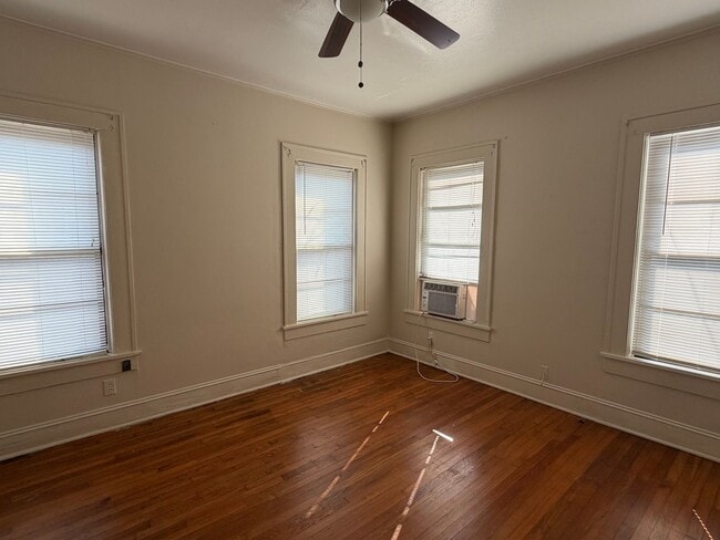 Building Photo - 3432 Broadmoor Blvd