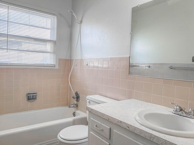 Building Photo - 4915 6th St
