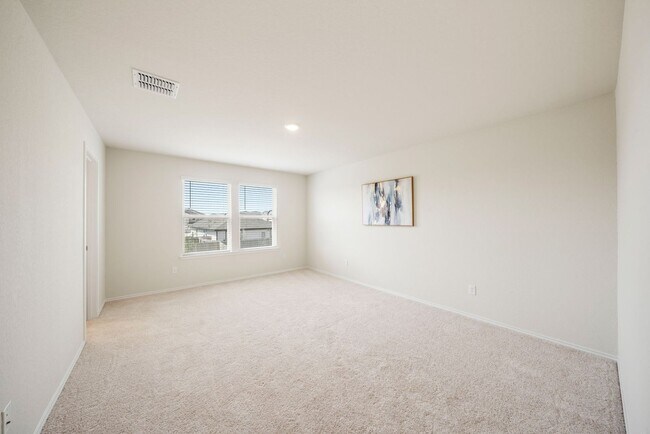 Building Photo - Great home with a great price!