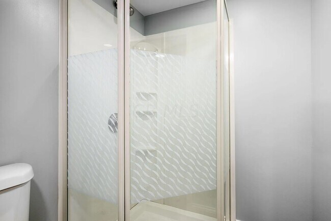 Building Photo - 2125 Scottingham Dr