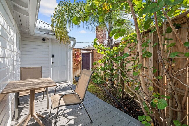 Building Photo - 23 Old Mission Ave