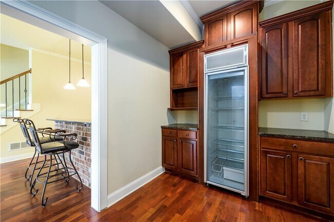 Building Photo - 2770 Shumard Oak Dr