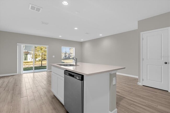 Building Photo - 164 Cape Honeysuckle Pl