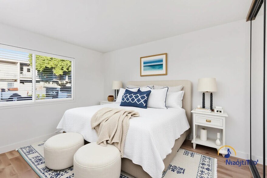 Building Photo - 112 Marina Ave