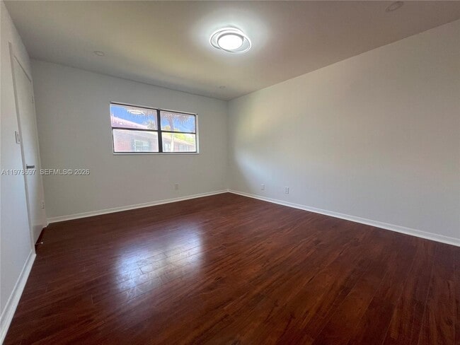 Building Photo - 6435 SW 116th Pl