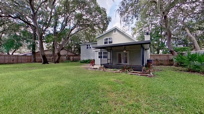 Building Photo - Beautiful Two-Story Home in Neptune Beach availabe early May!