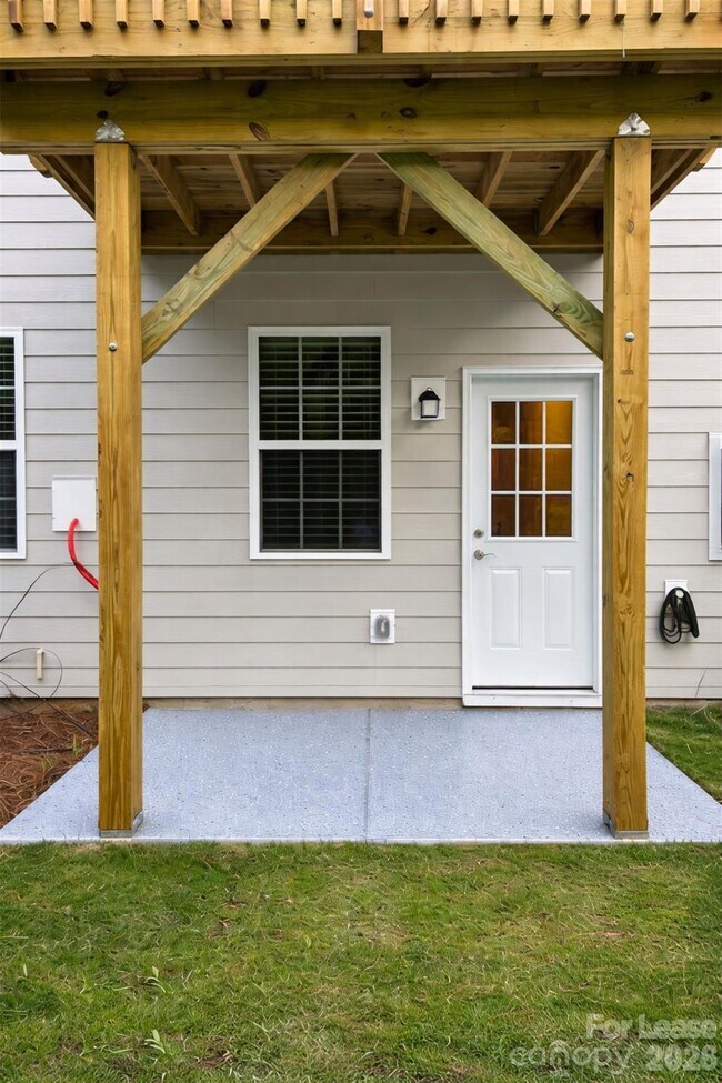 Building Photo - 1115 Bandon Dr