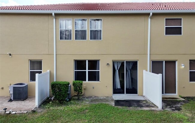 Building Photo - 3008 Seaview Castle Dr