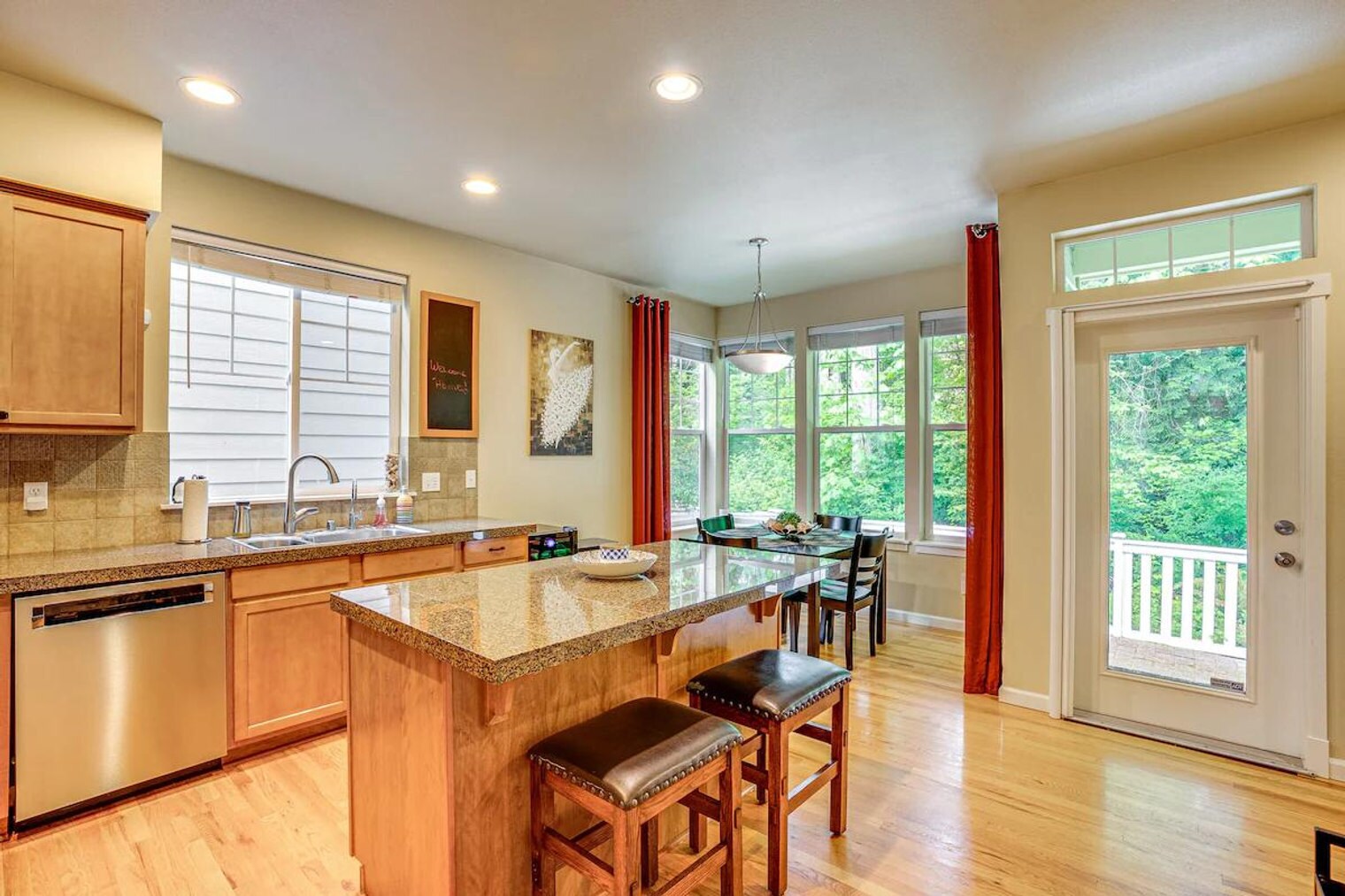 Building Photo - 23914 33rd Dr SE