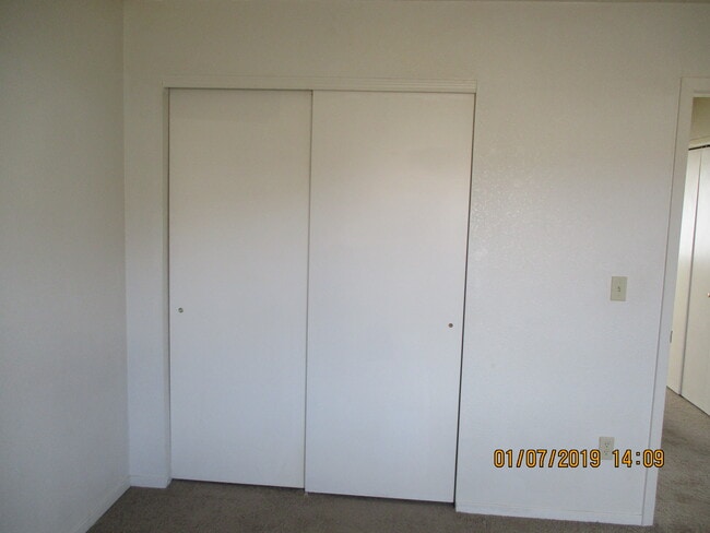 Building Photo - 340 Sweetwater Cir