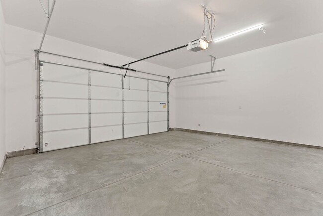 Building Photo - Newly built 4 Bedroom Duplex With Garage