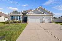 Building Photo - Charming 4BR House in Daphne