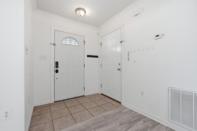 Building Photo - 357 Timber Wind Dr