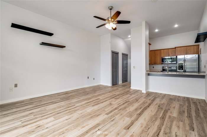 Building Photo - 5847 NE 75th St