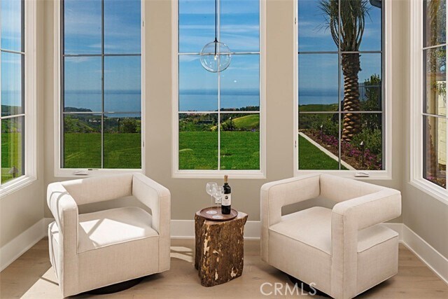 Building Photo - 12 Water Port