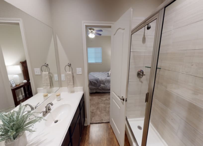 Interior Photo - Townhomes at Hamilton Ridge