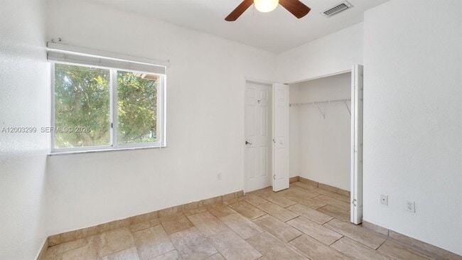 Building Photo - 1916 SE 23rd Ave