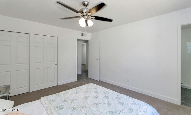 Building Photo - 1150 E Bishop Dr