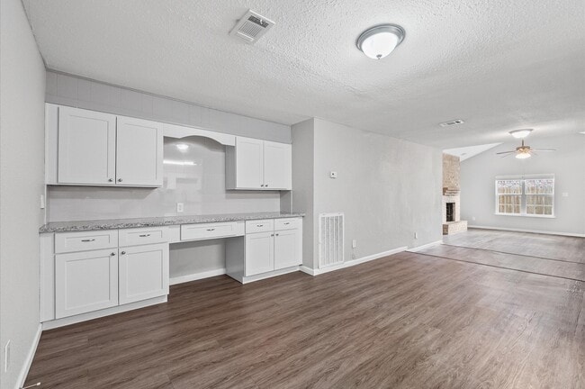 Building Photo - 6610 Rockergate Dr