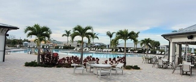 Building Photo - 14184 Heritage Landing Blvd