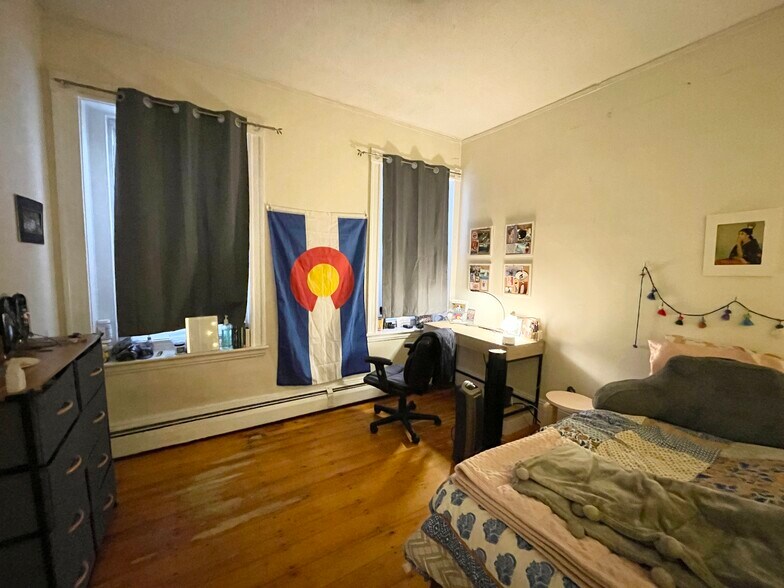 Building Photo - 55 Calumet St