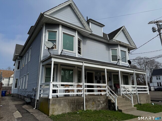 Building Photo - 548 Colorado Ave