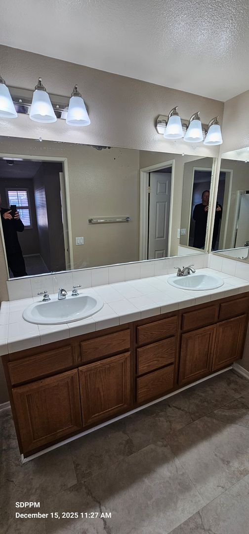 Building Photo - 4S RANCH / SAN DIEGO - Nice 3 Bedroom / 2.5 Bath House  AVAILABLE NOW!!