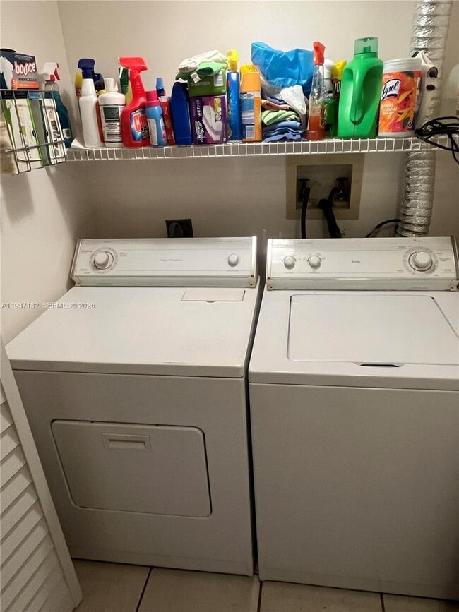 Building Photo - 202 Sanctuary Dr.