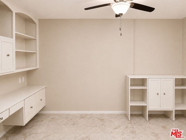 Building Photo - 5870 Green Valley Cir