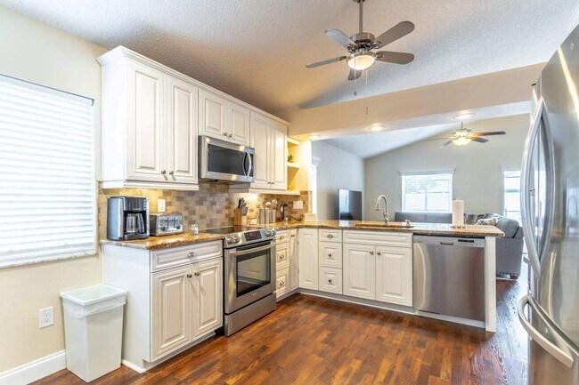 Building Photo - 2616 Montego Bay Blvd