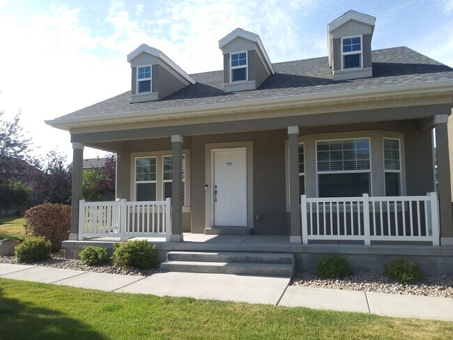 Building Photo - Gorgeous 5 Bedroom 3 Bathroom home in Lehi
