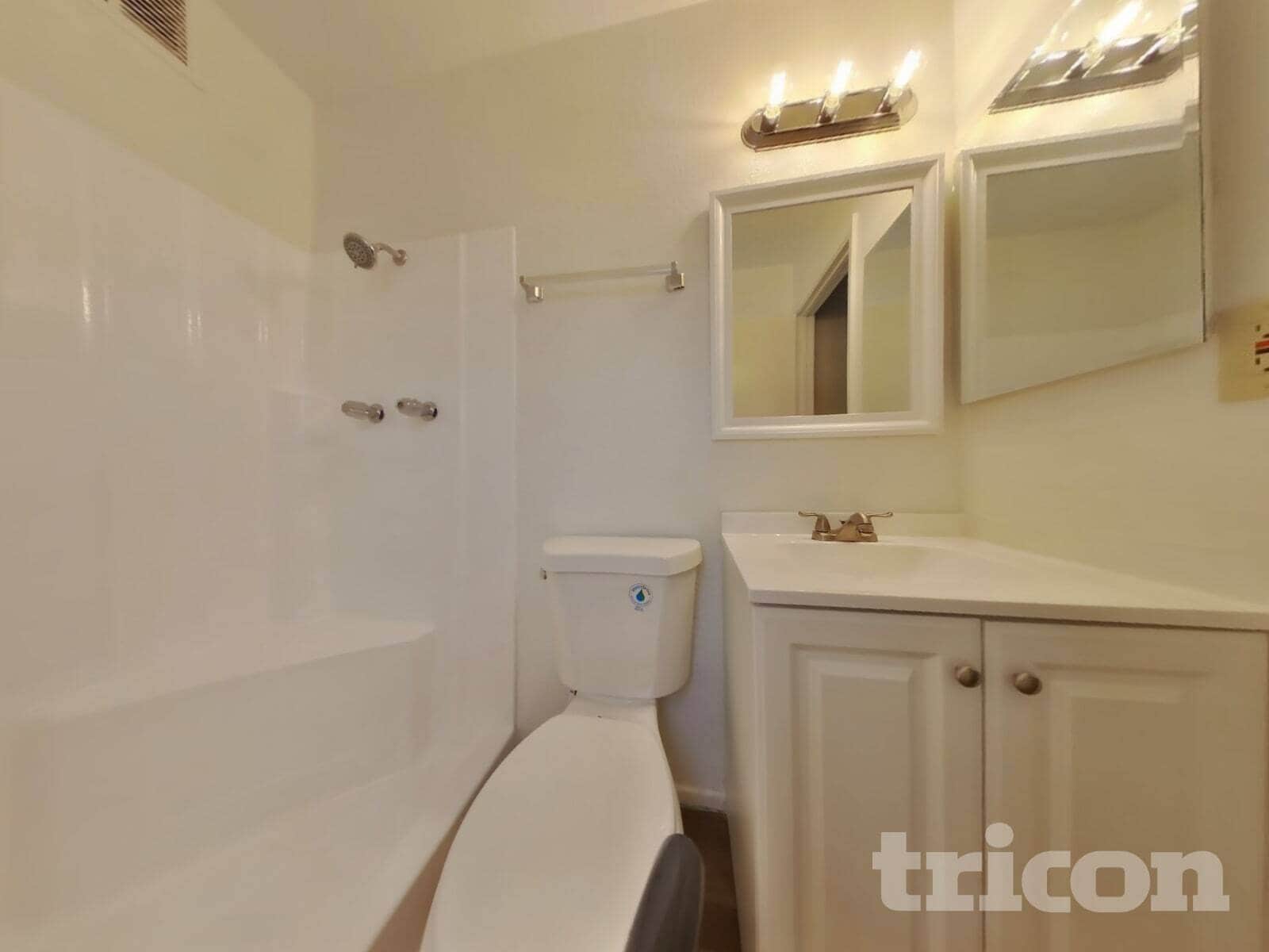 Building Photo - 809 95th Pl