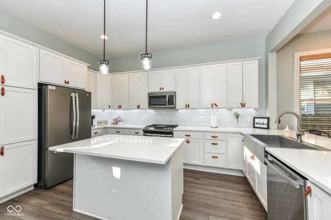 Building Photo - 1242 S Talbott St