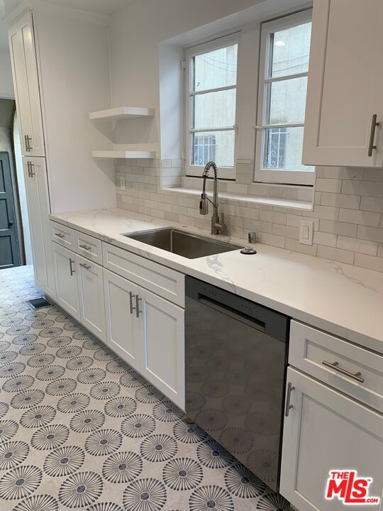 Building Photo - 8673 W Olympic Blvd