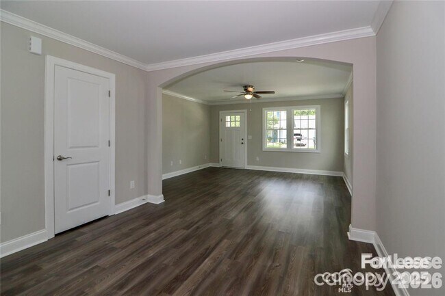 Building Photo - 3967 Newhall Dr NW