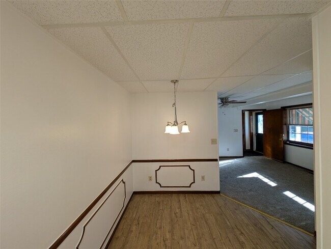 Building Photo - 3688 W Lake Rd