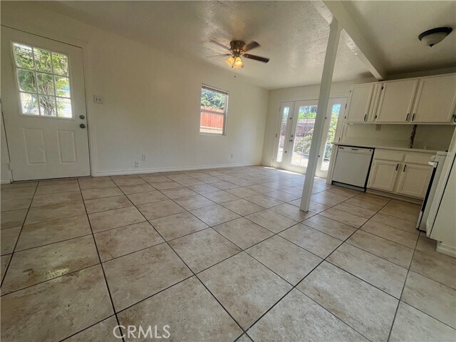 Building Photo - 500 W Gilman St