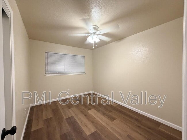 Building Photo - 1280 Dodd Ct