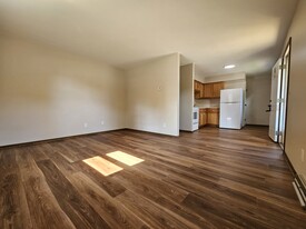Building Photo - 344 S Taylor St
