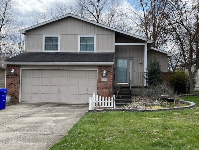 Building Photo - Beautifully remodeled 3 bedroom, 2.5 bath, 2 car garage