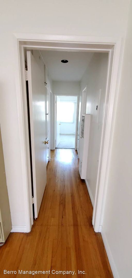 Building Photo - 2 br, 1 bath House - 215 QUINCY AVE. #7