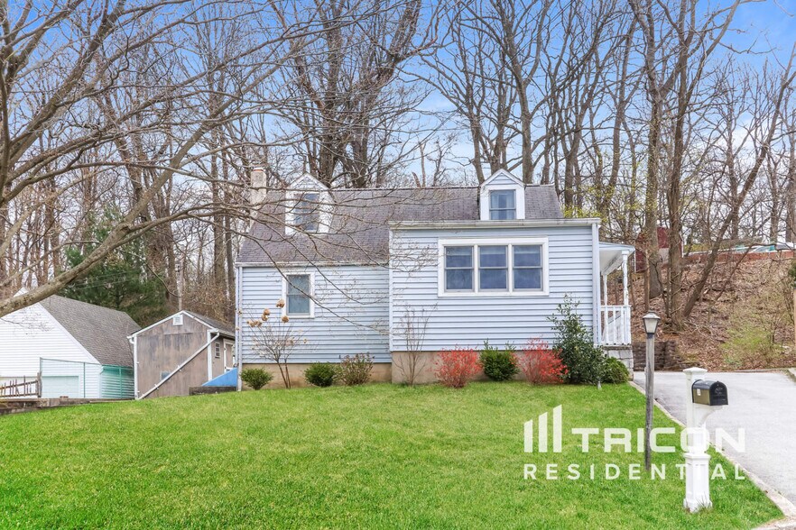 Primary Photo - 34 Fahnestock Rd