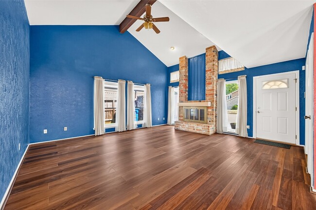 Building Photo - 6138 Gallant Forest Dr