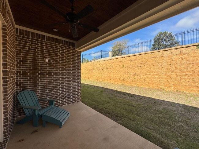 Building Photo - 9248 Villas Ct