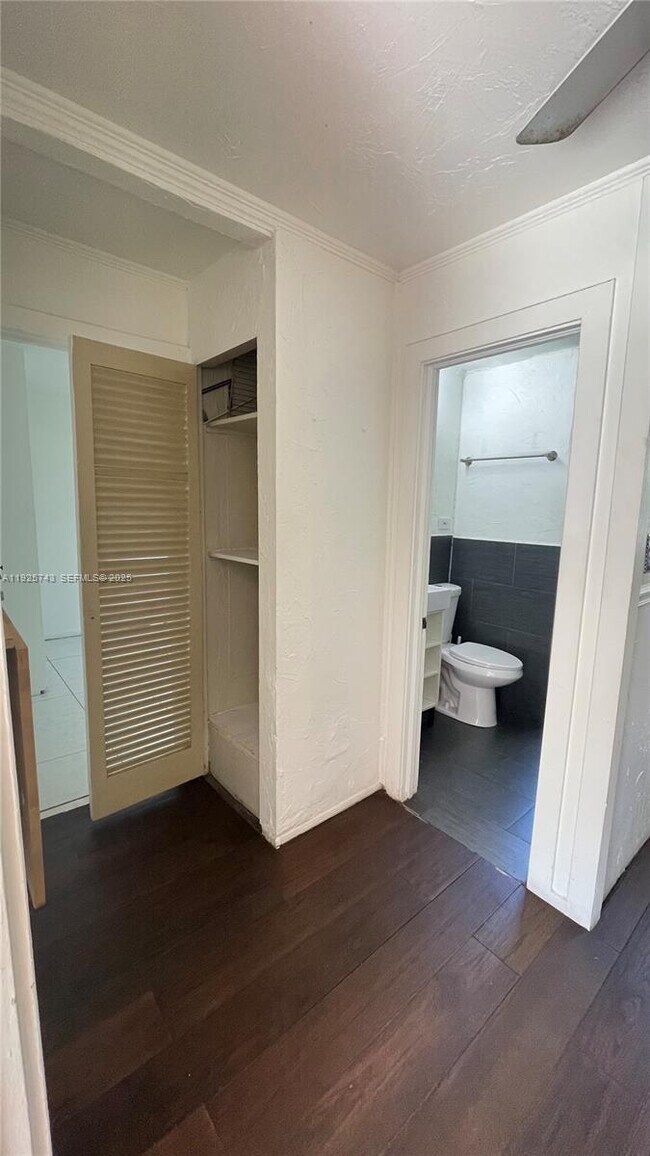 Building Photo - 1857 Buchanan St