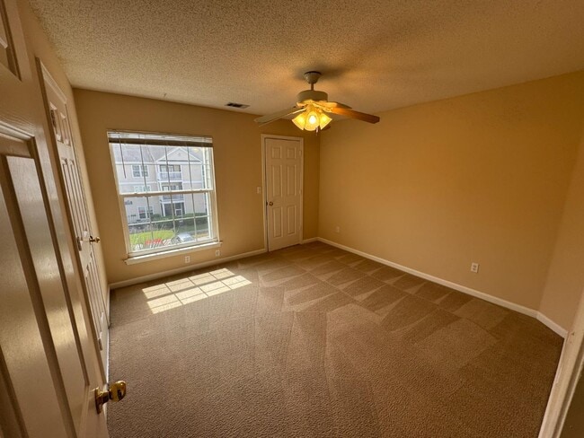 Building Photo - 100 Kensington Blvd